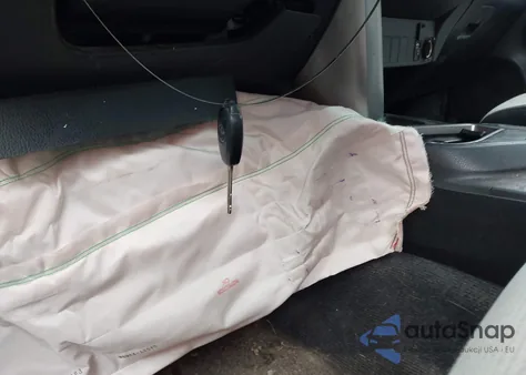 2017 Toyota Rav4 Xle from USA, damaged, VIN JTMRFREVXHJ701701